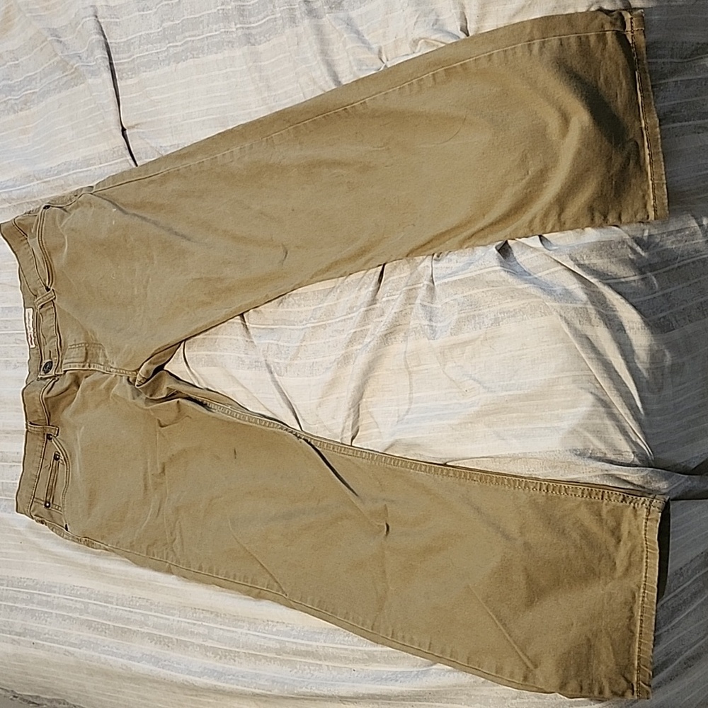 Wrangler slim straight size 38x32